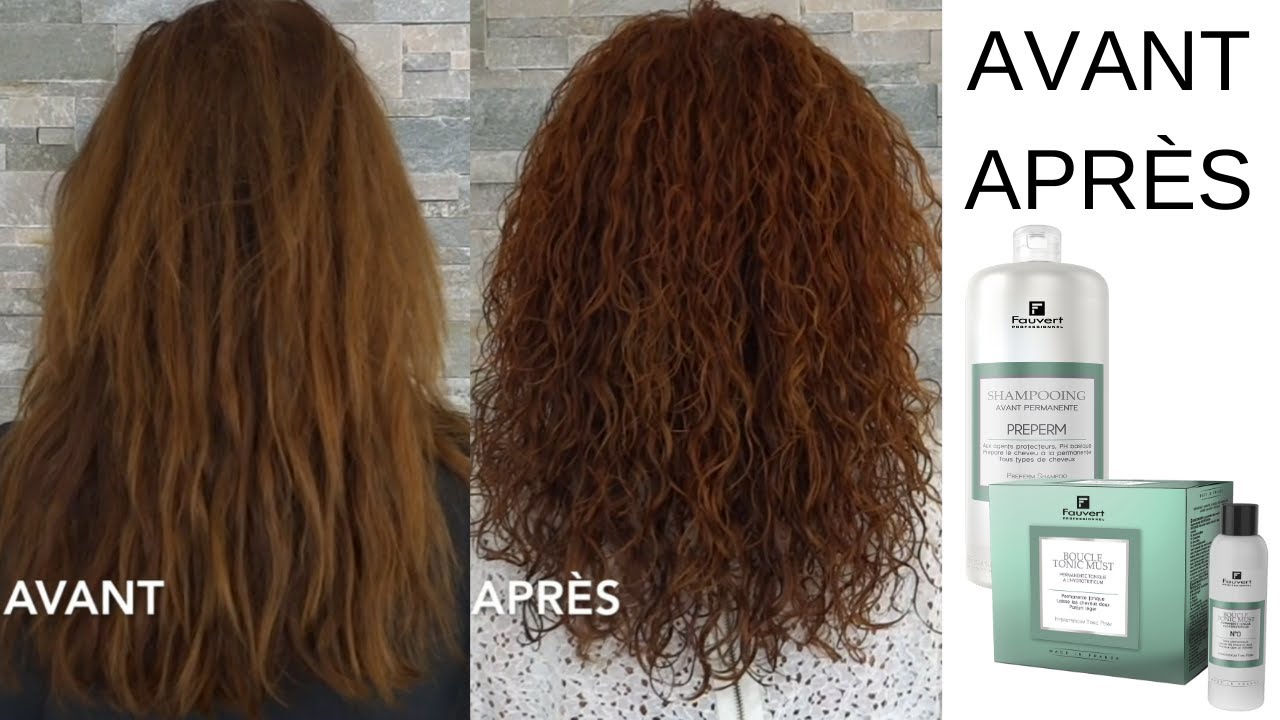 Bigoudis et papiers pointes posés sur des cheveux pendant une permanente en salon